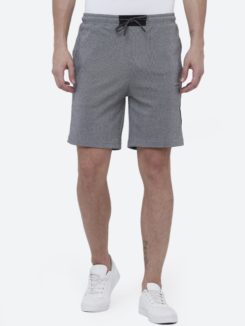 

VINENZIA Men Black Striped Regular Fit Regular Shorts