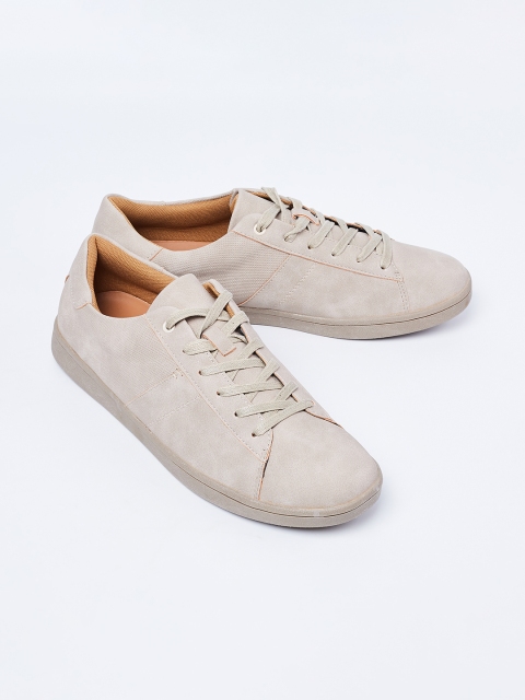 

Forca by Lifestyle Men Beige Sneakers