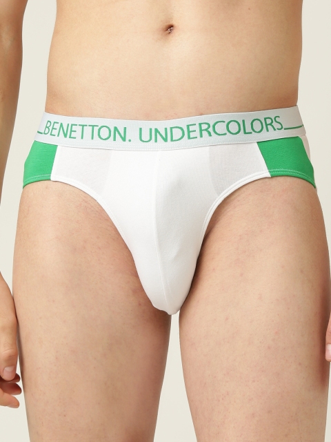 

Undercolors of Benetton Men White & Green Colourblocked Briefs 17P3680V205DI101