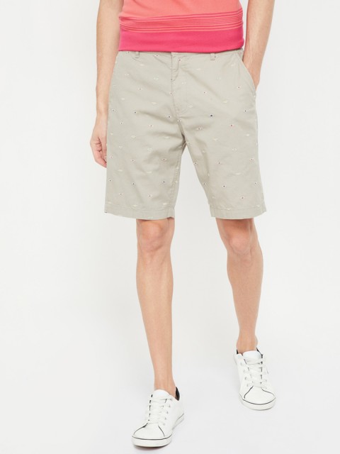 

Forca by Lifestyle Men Beige Solid Slim Fit Regular Shorts
