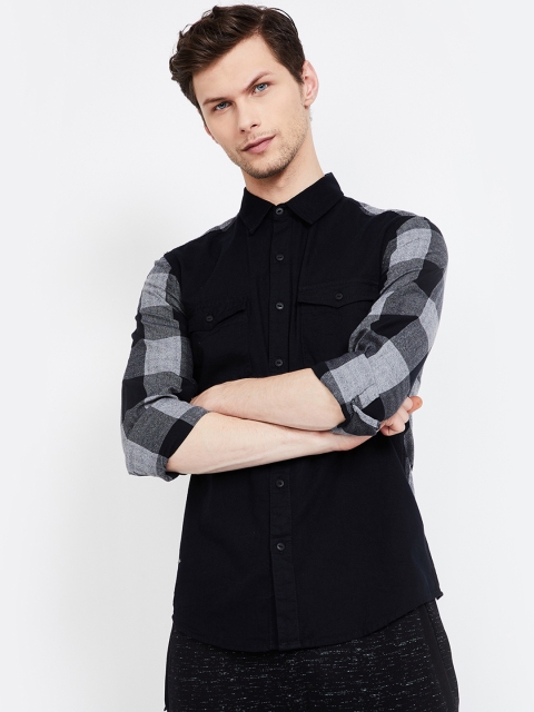 

Forca by Lifestyle Men Black & Grey Slim Fit Checked Casual Shirt