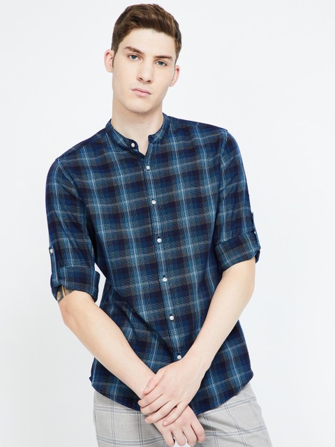

Forca by Lifestyle Men Navy Blue & Black Slim Fit Checked Casual Shirt