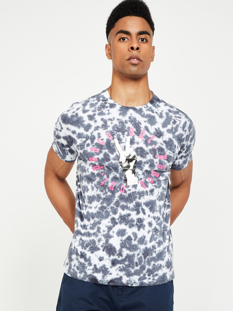 

Forca by Lifestyle Men White Printed Round Neck T-shirt