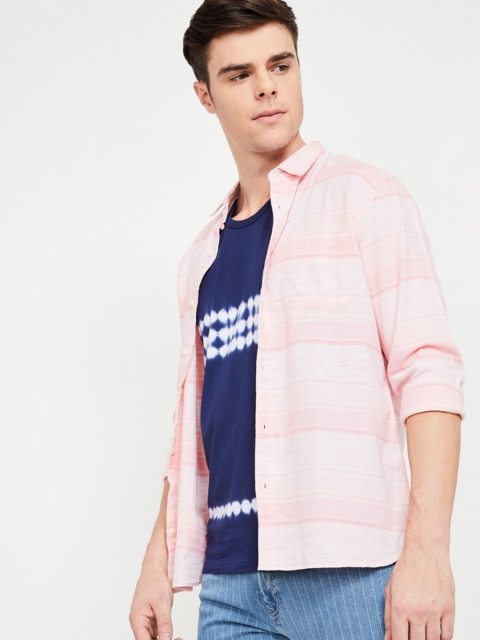 

Forca by Lifestyle Men Pink Slim Fit Checked Casual Shirt