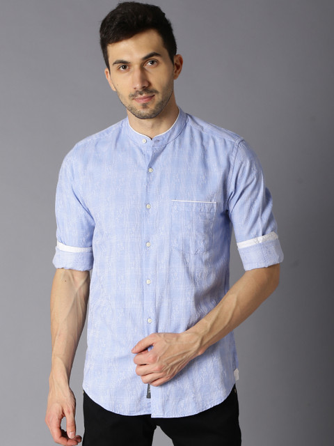 

Bene Kleed Men Blue & White Slim Fit Self Design Casual Shirt