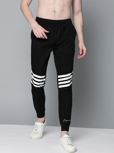 

Kook N Keech Men Black Solid Joggers