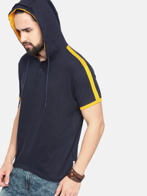 

Roadster Men Navy Blue Solid Hooded T-shirt