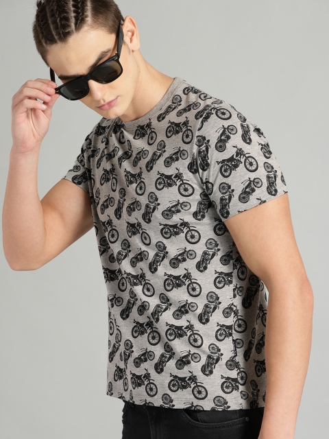 

Roadster Men Grey Printed Round Neck T-shirt
