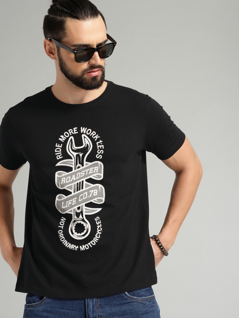 

Roadster Men Black Printed Round Neck T-shirt