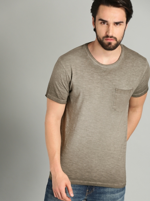 

Roadster Men Olive Green Dyed Round Neck T-shirt