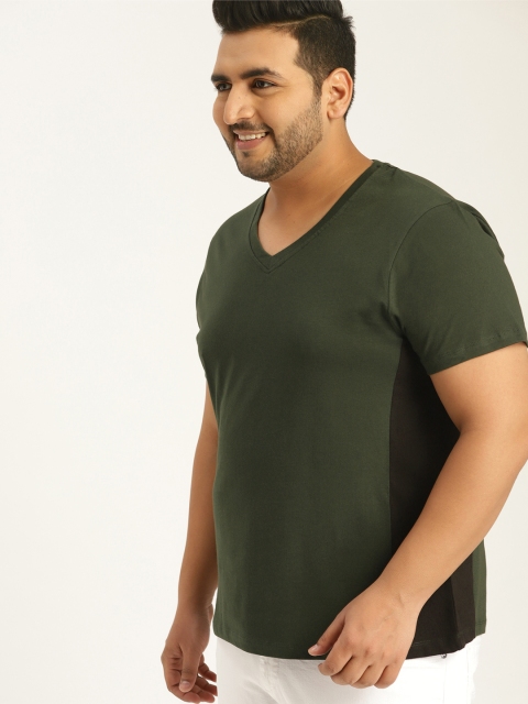 

Sztori Plus Size Men Olive Green Solid V-Neck T-shirt