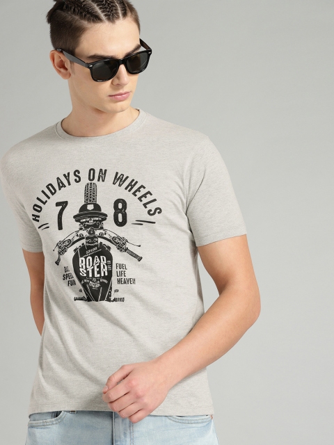 

Roadster Men Grey Printed Round Neck T-shirt