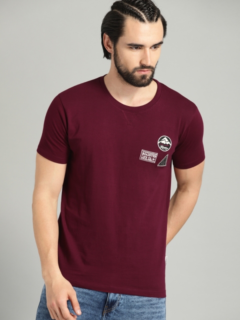 

Roadster Men Maroon Solid Round Neck T-shirt