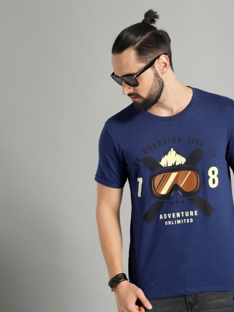 

Roadster Men Navy Printed Round Neck T-shirt, Navy blue