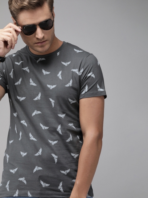 

Roadster Men Grey & White Printed Round Neck T-shirt