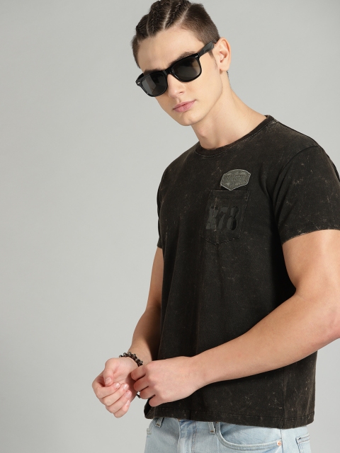 

The Roadster Lifestyle Co Men Coffee Brown Dyed Round Neck Pure Cotton T-shirt