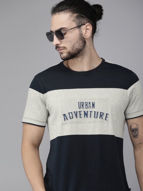 

Roadster Men Navy Blue & Grey Melange Colourblocked Round Neck T-shirt