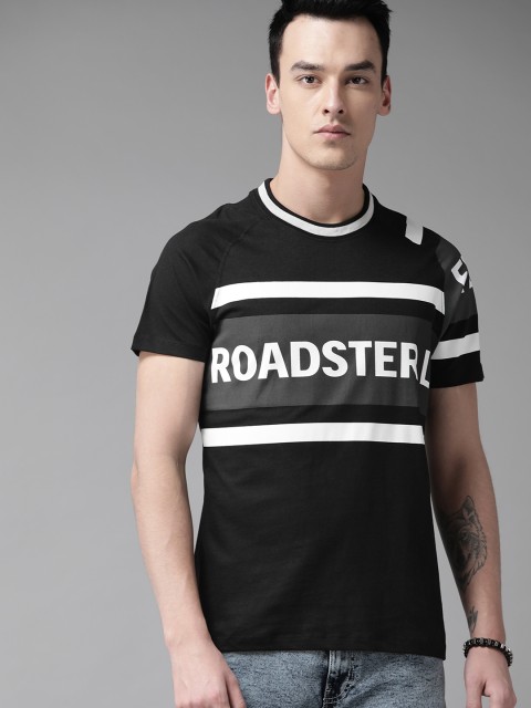 

Roadster Men Black & White Colourblocked Round Neck T-shirt