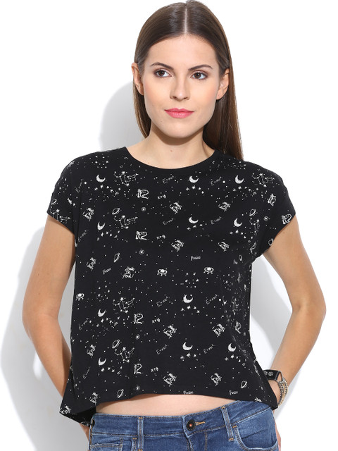 

United Colors of Benetton Black Printed Crop Top