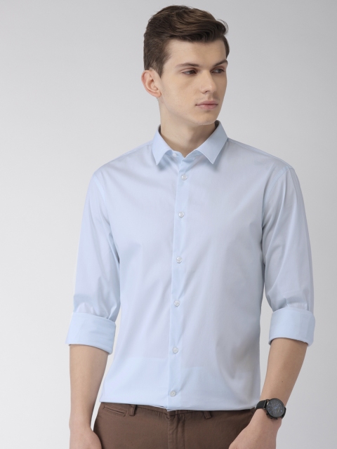 

Celio Men Blue Slim Fit Solid Smart Casual Shirt