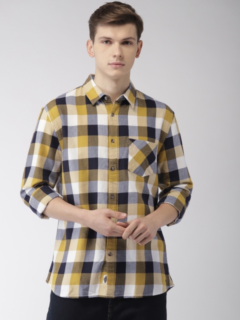 

Celio Men Mustard Yellow & Navy Blue Regular Fit Checked Casual Shirt