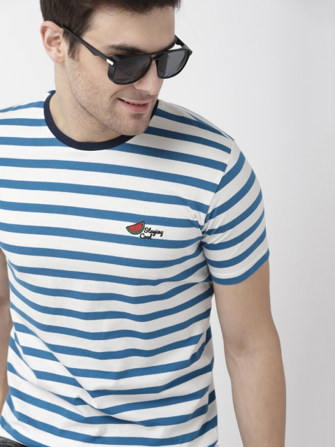

Mast & Harbour Men White & Blue Striped Round Neck T-shirt