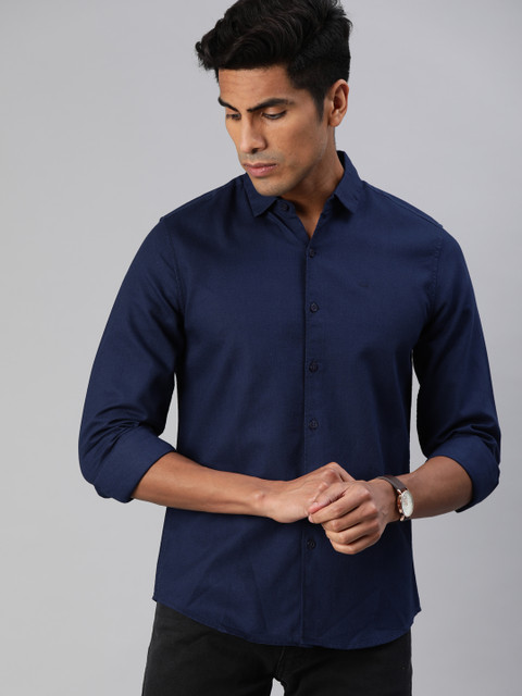 

Lee Men Navy Blue Super Slim Fit Solid Casual Shirt