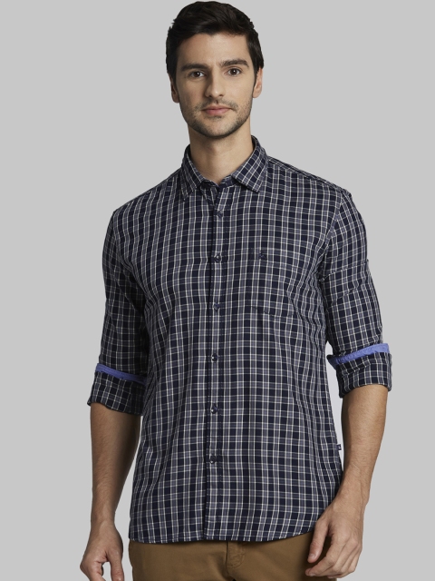 

Parx Men Blue Slim Fit Checked Casual Shirt
