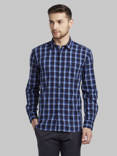 

Parx Men Blue Slim Fit Checked Casual Shirt