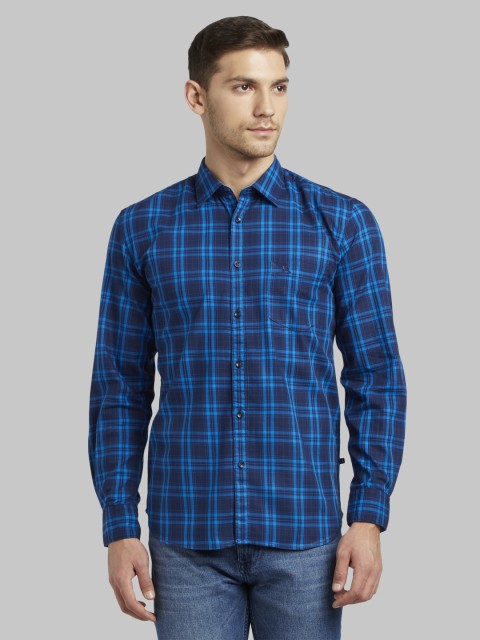

Parx Men Blue Slim Fit Checked Casual Shirt