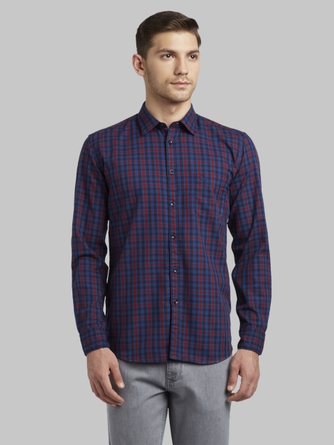 

Parx Men Blue Slim Fit Checked Casual Shirt