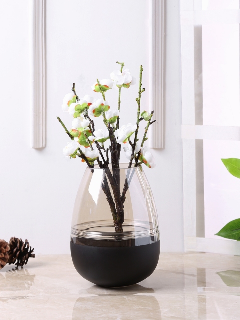 

TAYHAA Black & Transparent Glass Flower Vase