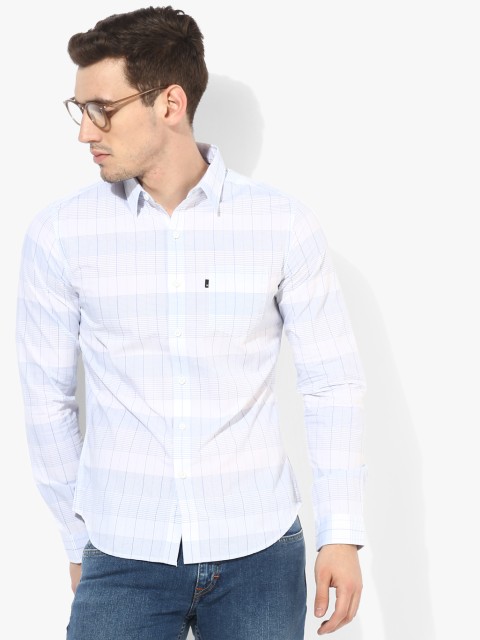 

Levis Men White & Blue Regular Fit Checked Casual Shirt