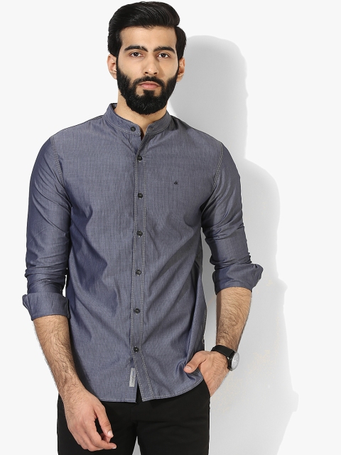 

Calvin Klein Jeans Men Blue Regular Fit Solid Casual Shirt