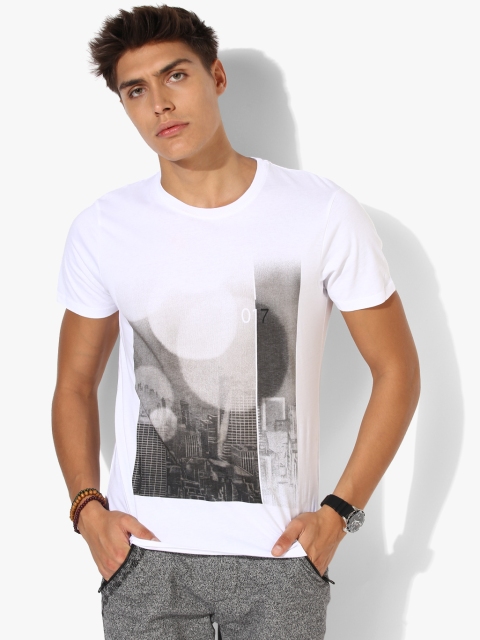 

White Printed Regular Fit Round Neck T-Shirt