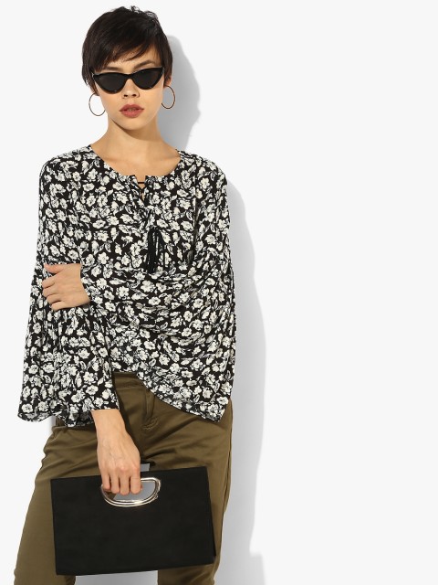 

OPt Black & White Printed Top