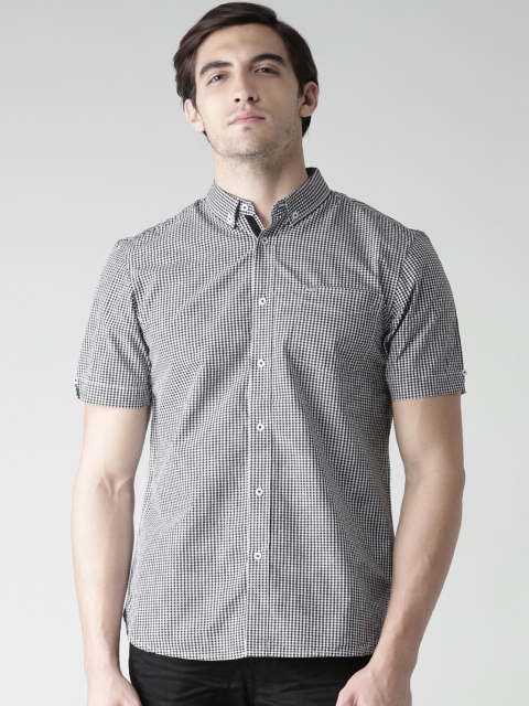 

Tokyo Laundry Black & White Checked Regular Fit Casual Shirt