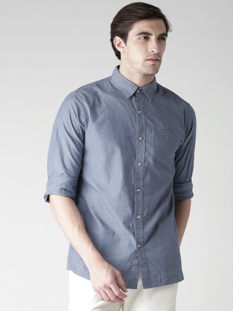 

Tokyo Laundry Men Blue Regular Fit Solid Casual Shirt