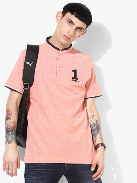 

Peach Solid Regular Fit Mandarin T-Shirt