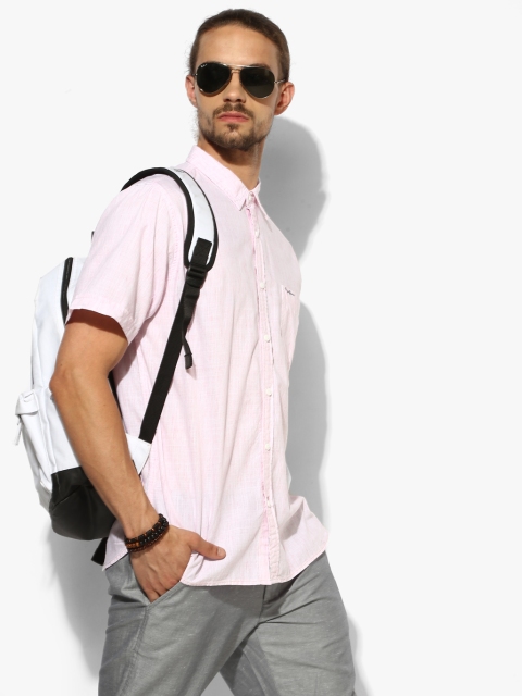 

Pink Textured Regular Fit Casual Shirt