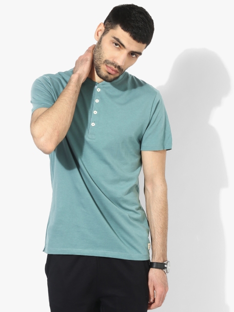 

Green Solid Regular Fit Henley T-Shirt