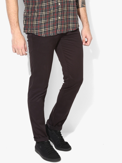 

Brown Solid Slim Fit Chinos