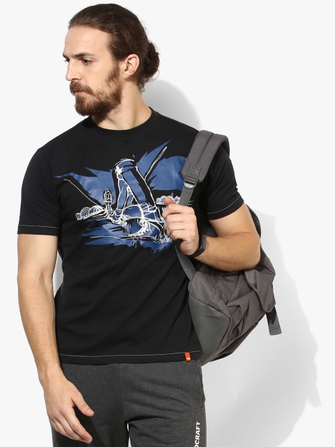 

Navy Blue Round Neck T-Shirt