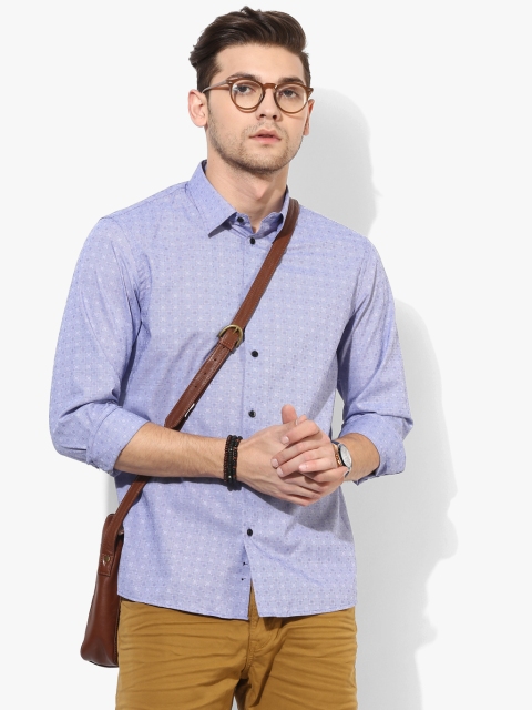 

Lavender Textured Slim Fit Casual Shirt