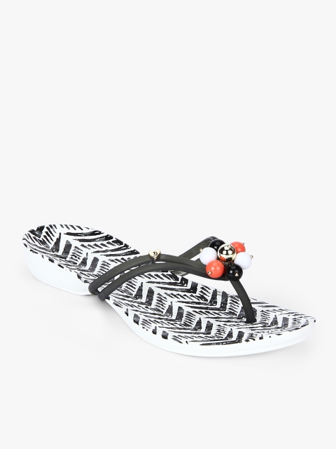 

Drew X Isabella Arrow Shap Black Sandals