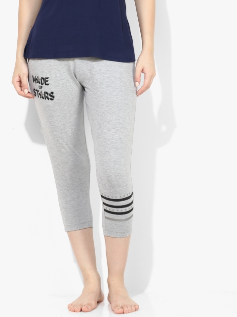 

Sweet Dreams Women Grey Melange Solid Lounge Capris with Printed Detail LC-320718