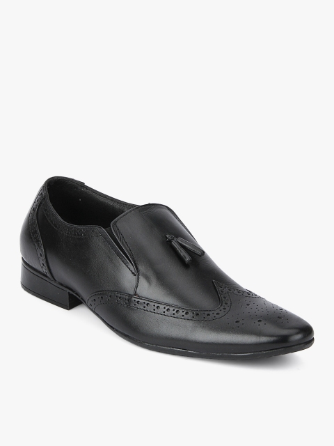 

Black Lifestyle Shoes