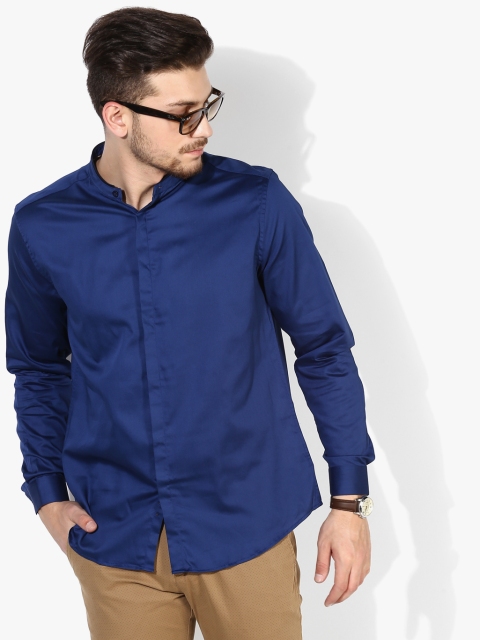 

Navy Blue Solid Slim Fit Casual Shirt