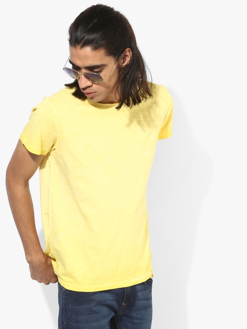 

Yellow Textured Regular Fit Round Neck T-Shirt