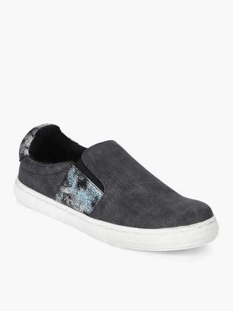 

Black Casual Sneakers